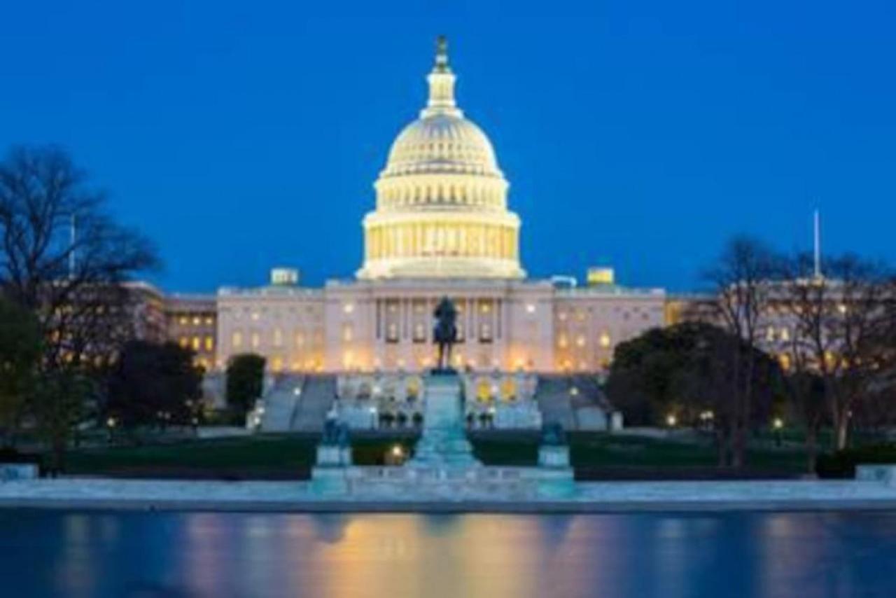 Home Away Home - Chic 2 Bedroom Capitol Hill Dc واشنطن المظهر الخارجي الصورة